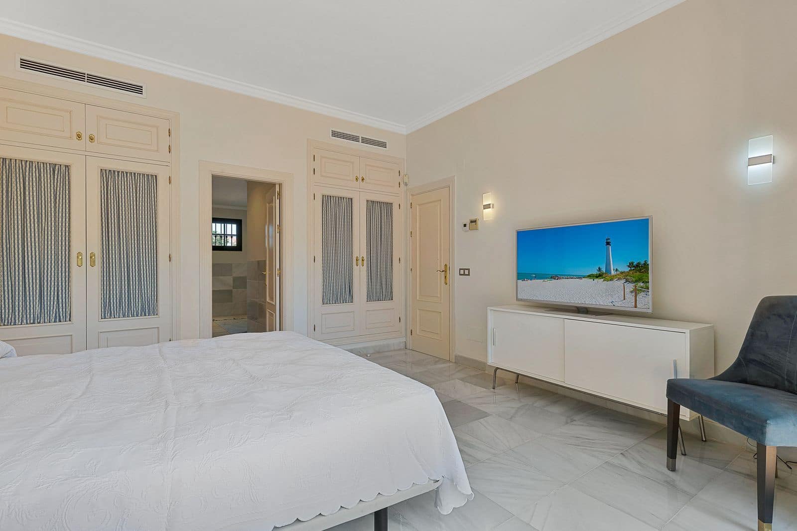 5 bedroom Villa for sale in Guadalmina - € 3,600,000 (Ref: 9512126)