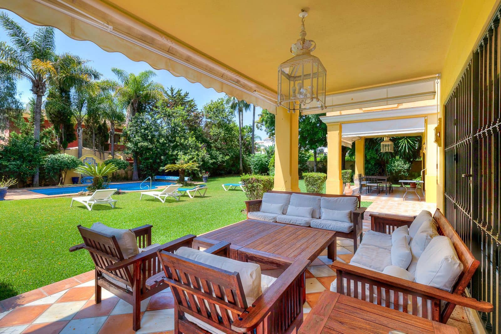 5 bedroom Villa for sale in Guadalmina - € 3,600,000 (Ref: 9512126)