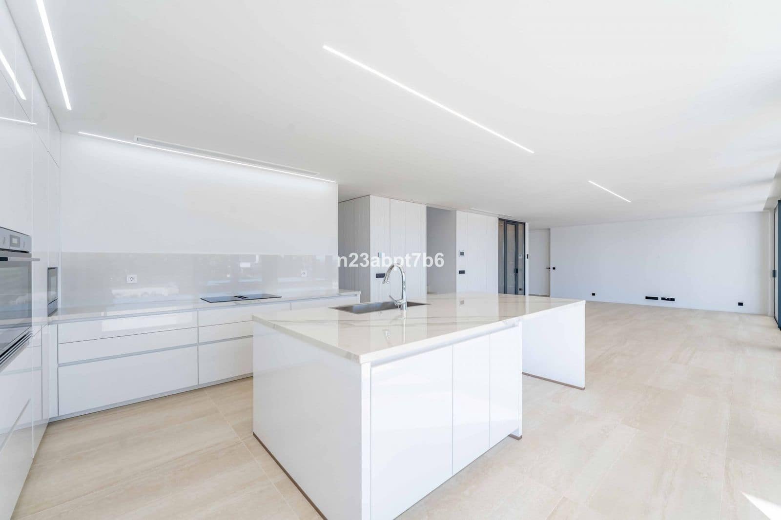 5 bedroom Villa for sale in Sotogrande - € 3,350,000 (Ref: 9512129)