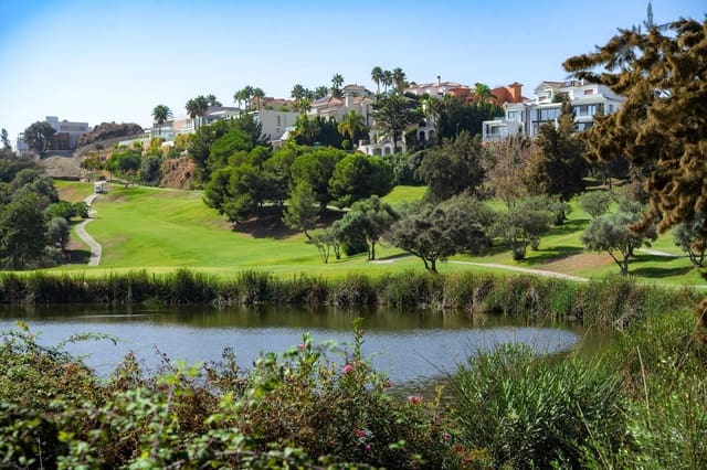 Building Plot for sale in Benahavís - € 1,375,000 (Ref: 9512138)