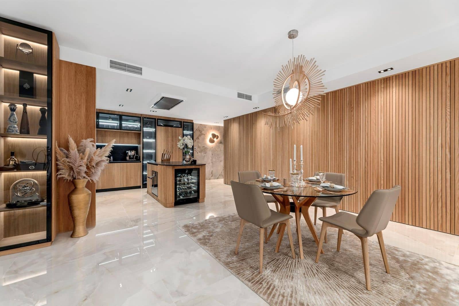 3 bedroom Apartment for sale in Guadalmansa - € 2,300,000 (Ref: 9512144)