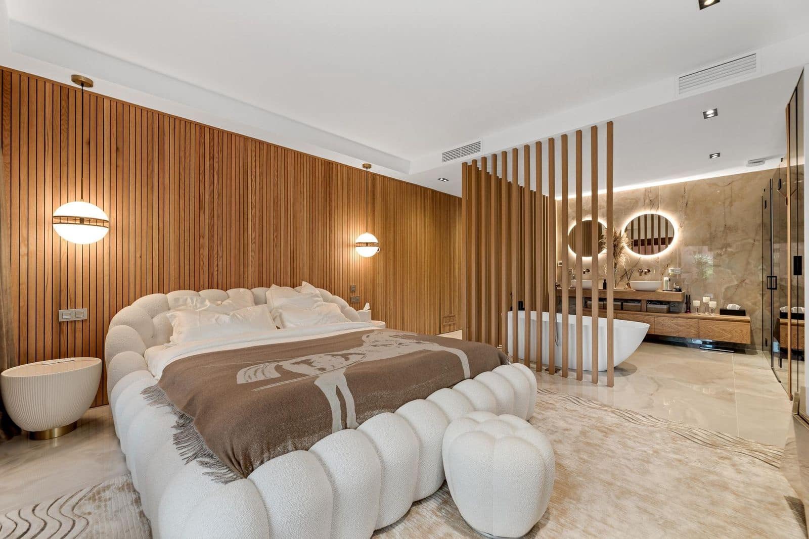 3 bedroom Apartment for sale in Guadalmansa - € 2,300,000 (Ref: 9512144)