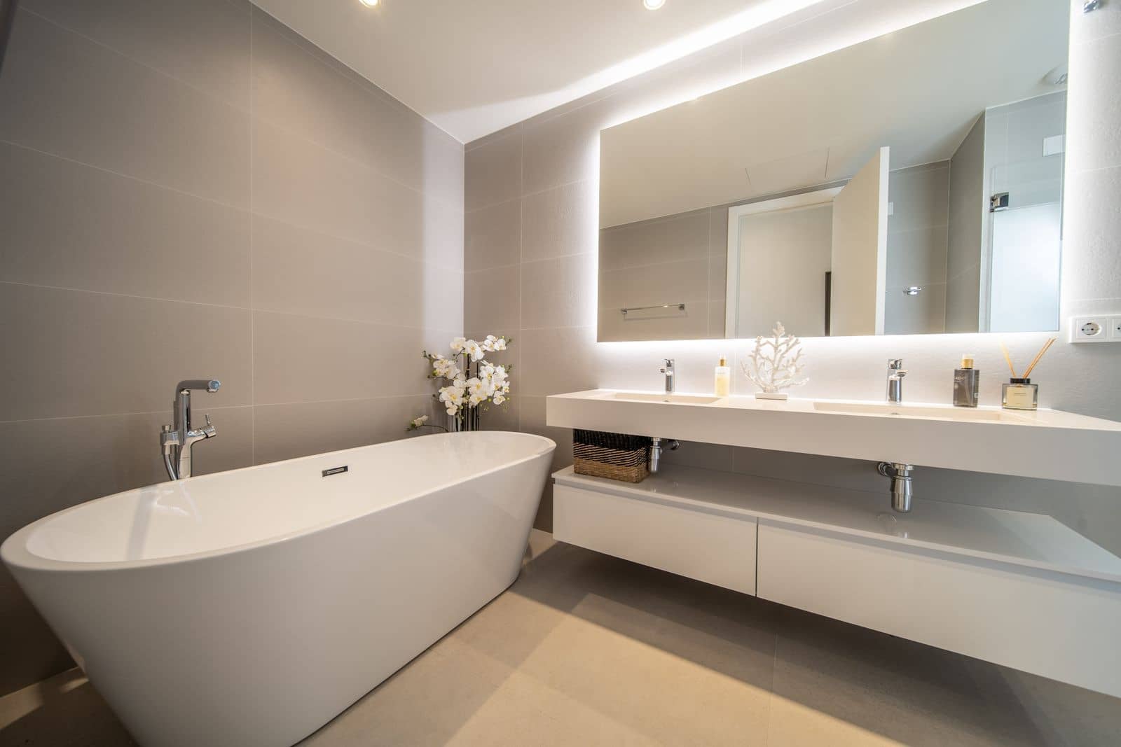 4 quarto Moradia Geminada para venda em Marbella - 2 450 000 € (Ref: 9512147)