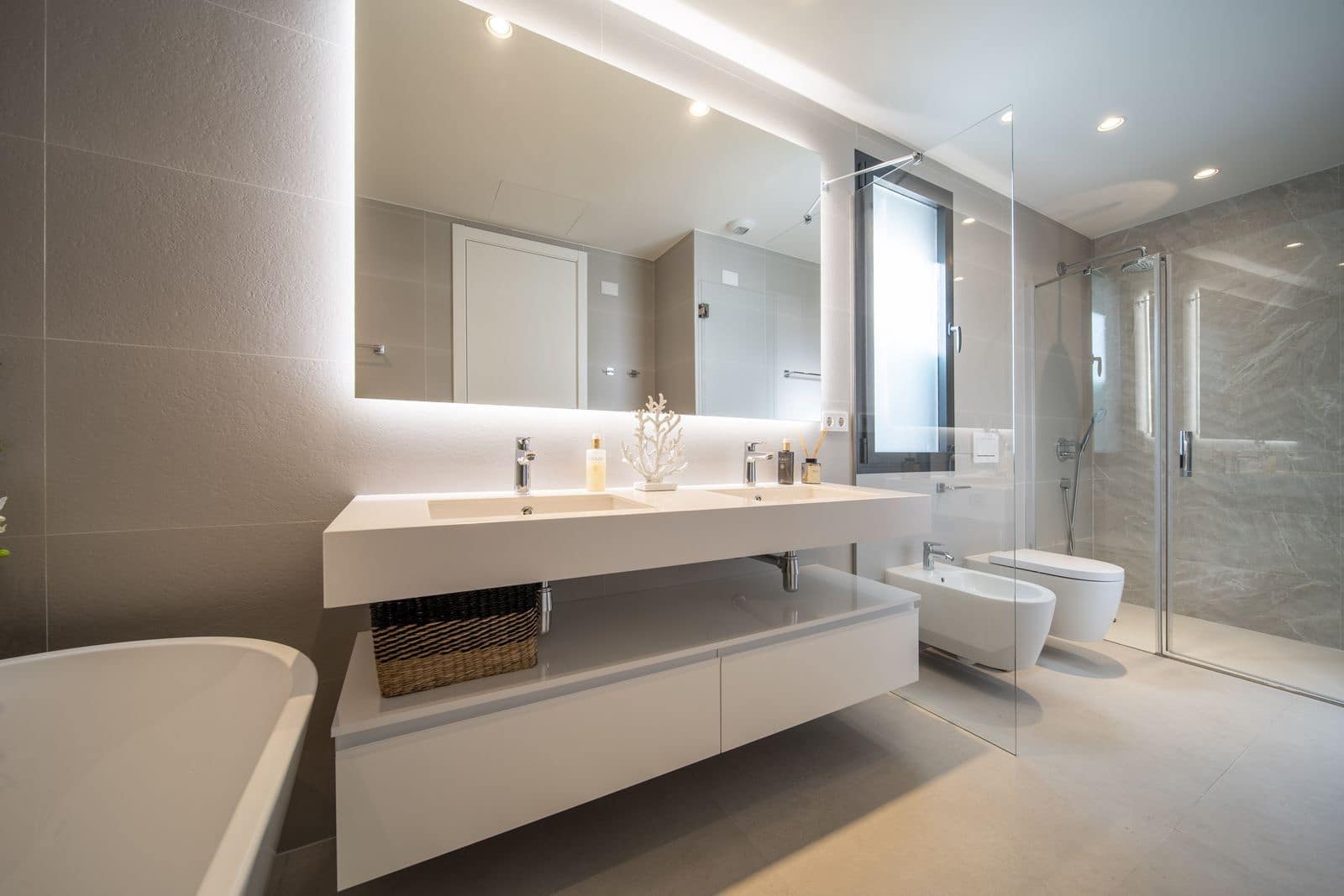 4 quarto Moradia Geminada para venda em Marbella - 2 450 000 € (Ref: 9512147)