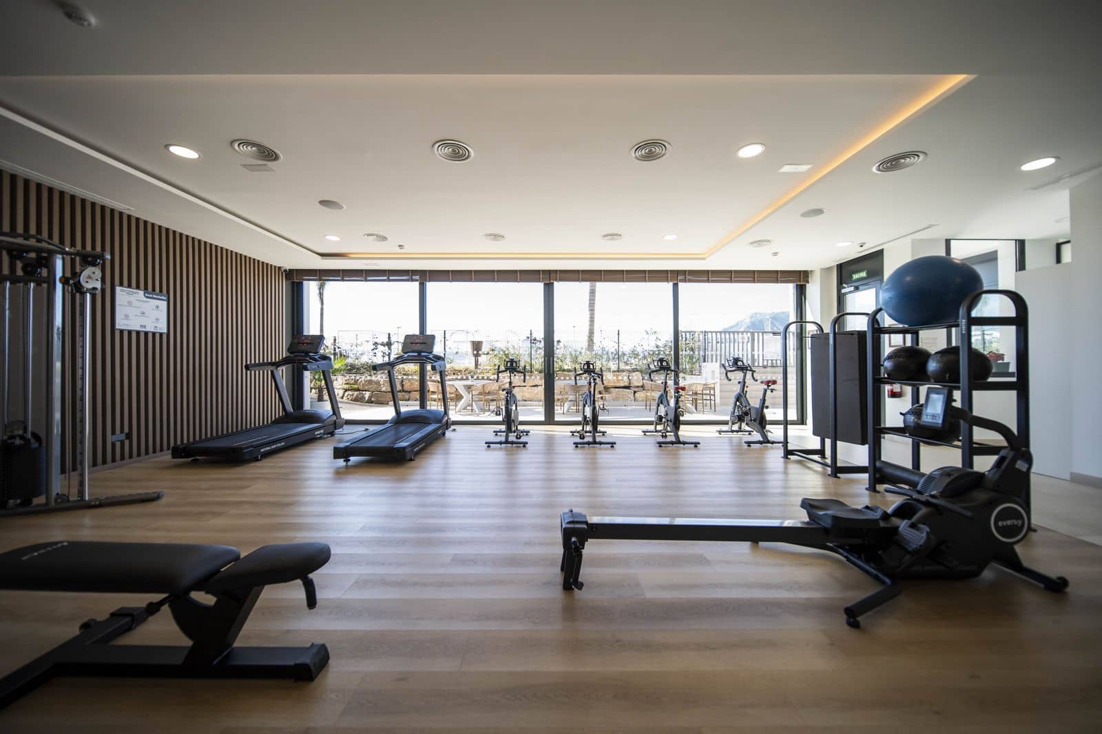 4 quarto Moradia Geminada para venda em Marbella - 2 450 000 € (Ref: 9512147)