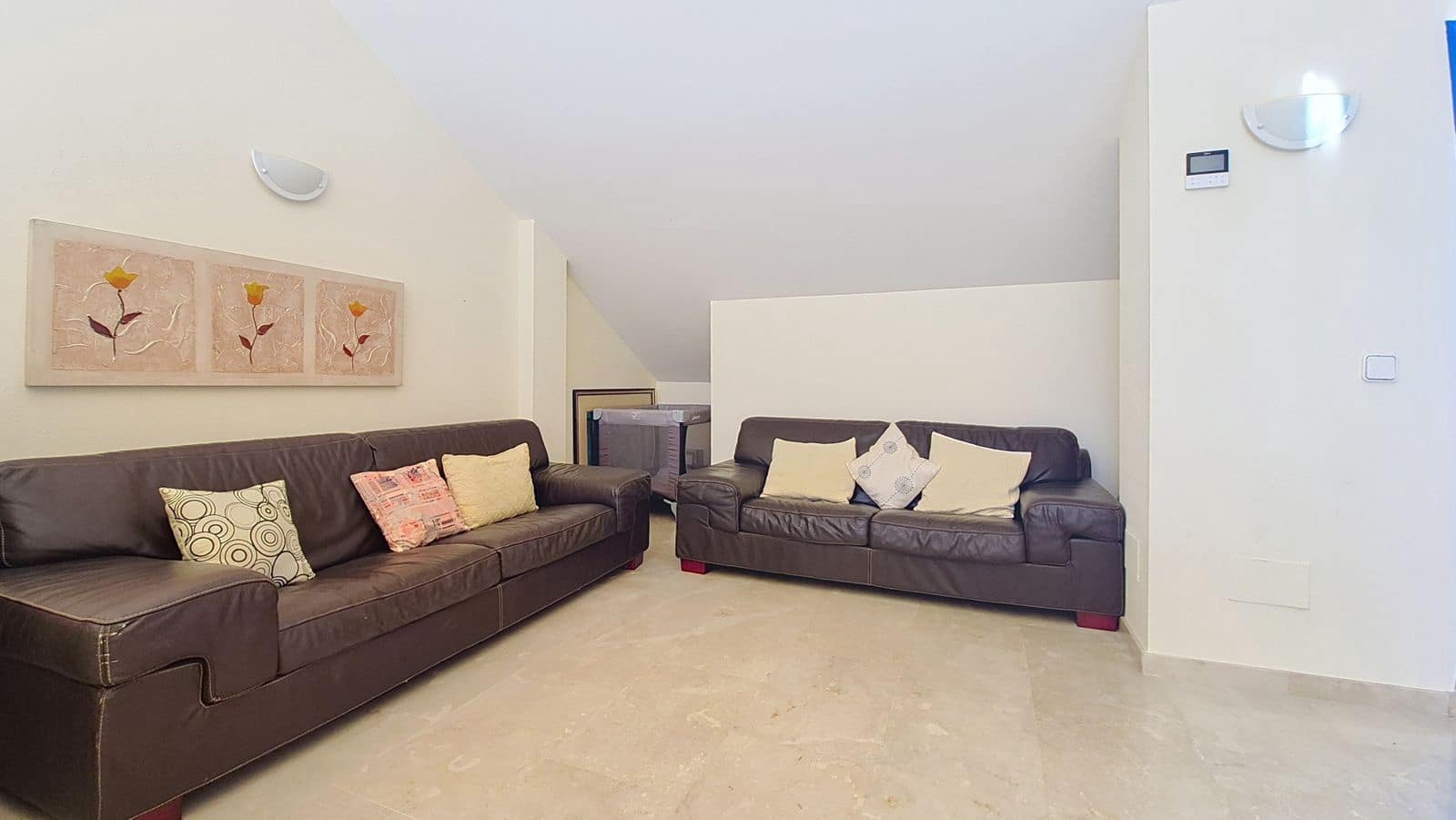 Ático de 3 habitaciones en La Duquesa / Puerto de la Duquesa en venta - 395.000 € (Ref: 9513345)