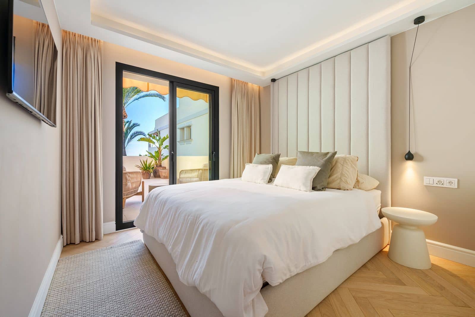 3 soveværelse Penthouse til salg i Nueva Andalucia - € 2.750.000 (Ref: 9513348)