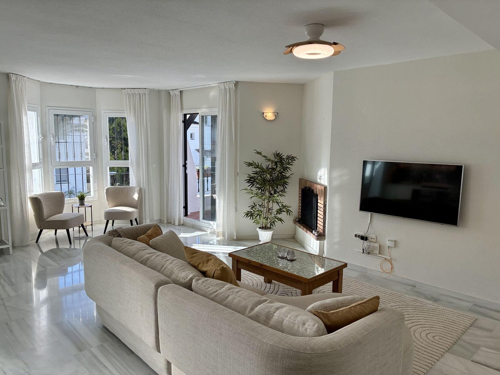 2 soveværelse Penthouse til salg i Nueva Andalucia - € 499.000 (Ref: 9513350)