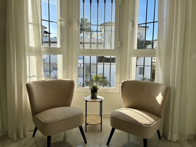 2 soveværelse Penthouse til salg i Nueva Andalucia, Marbella - € 499.000 (Ref: 9513350)