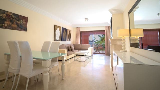 2 soverom Penthouse til salgs i Puerto Banus, Marbella - € 850 000 (Ref: 9518669)