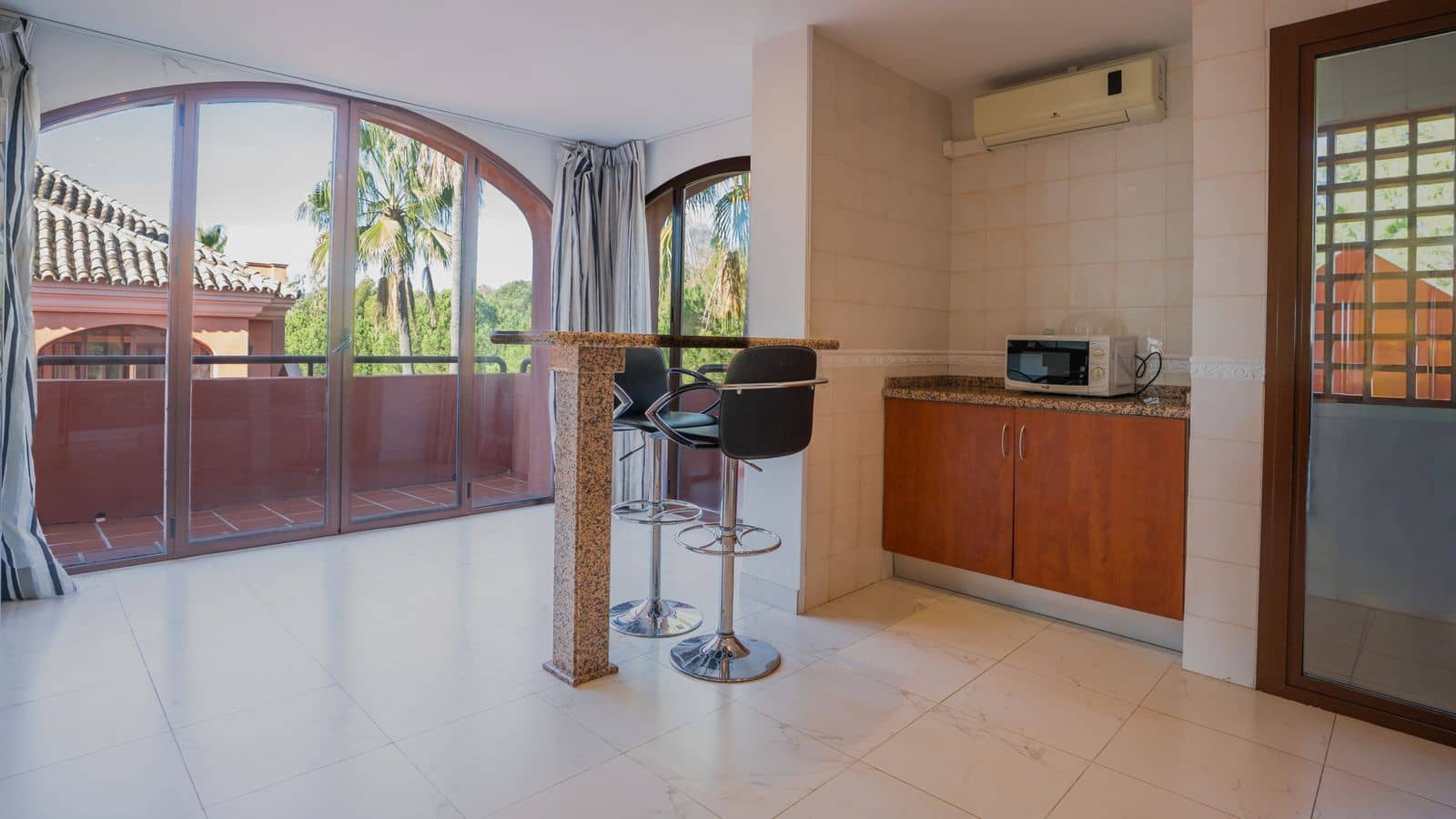 2 soverom Penthouse til salgs i Puerto Banus - € 850 000 (Ref: 9518669)