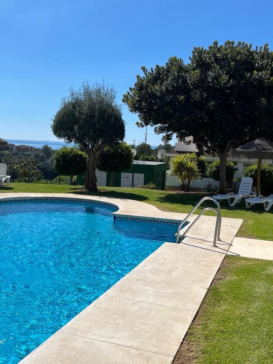 2 bedroom Apartment for sale in Rio Real - € 450,000 (Ref: 9518673)