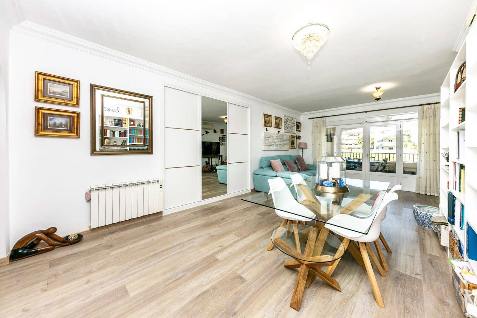 2 soveværelse Lejlighed til salg i La Cala Hills - € 360.000 (Ref: 9518686)