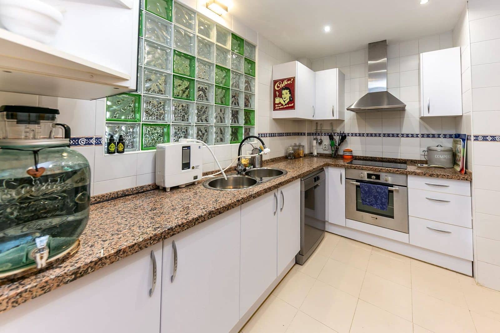 2 soveværelse Lejlighed til salg i La Cala Hills - € 360.000 (Ref: 9518686)