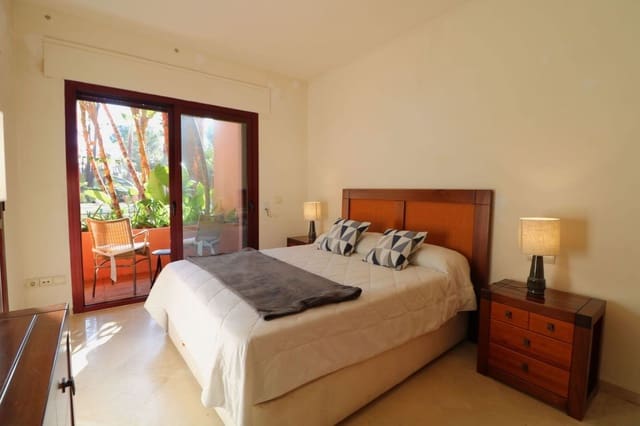 2 bedroom Apartment for sale in El Rosario, Marbella - € 445,000 (Ref: 9518689)
