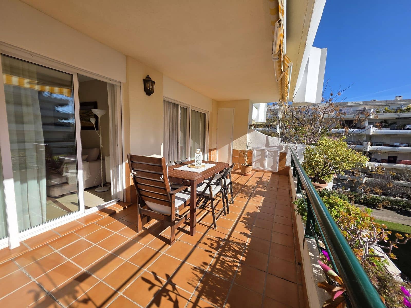2 bedroom Apartment for sale in Guadalmina - € 399,000 (Ref: 9518692)