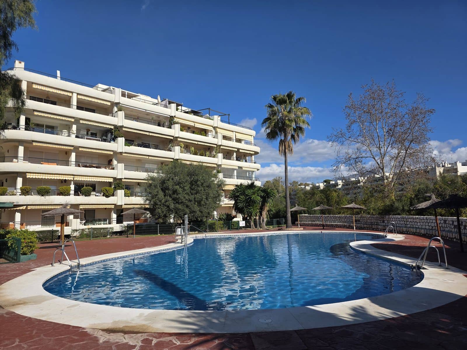 2 bedroom Apartment for sale in Guadalmina - € 399,000 (Ref: 9518692)