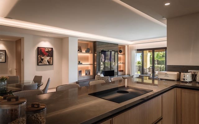 4 soverom Leilighet til salgs i Nueva Andalucia, Marbella - € 3 995 000 (Ref: 9518694)