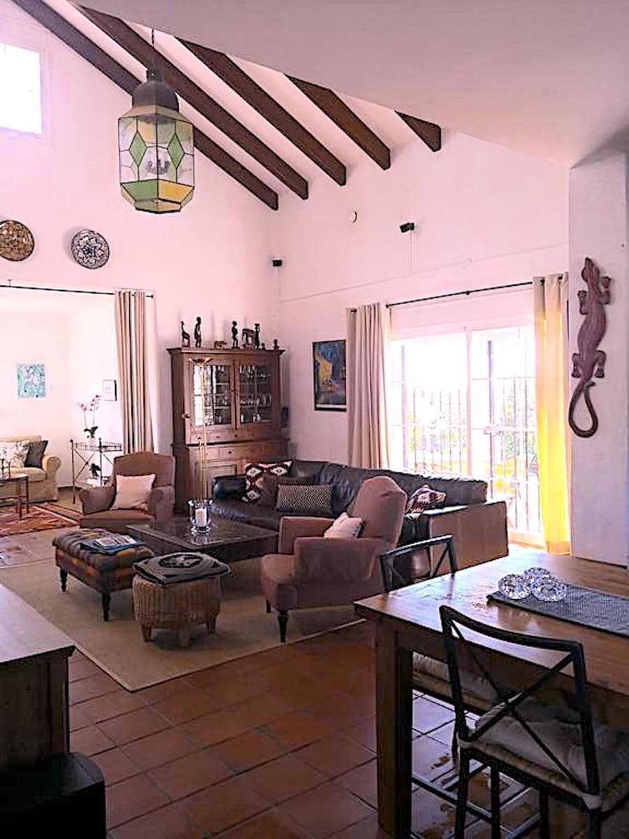 4 soveværelse Villa til salg i Estepona - € 1.300.000 (Ref: 9518695)