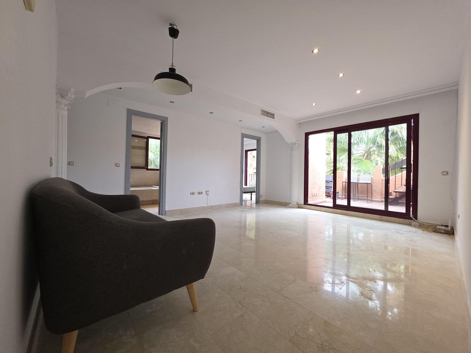 2 soverom Penthouse til salgs i Benahavis - € 385 000 (Ref: 9518789)