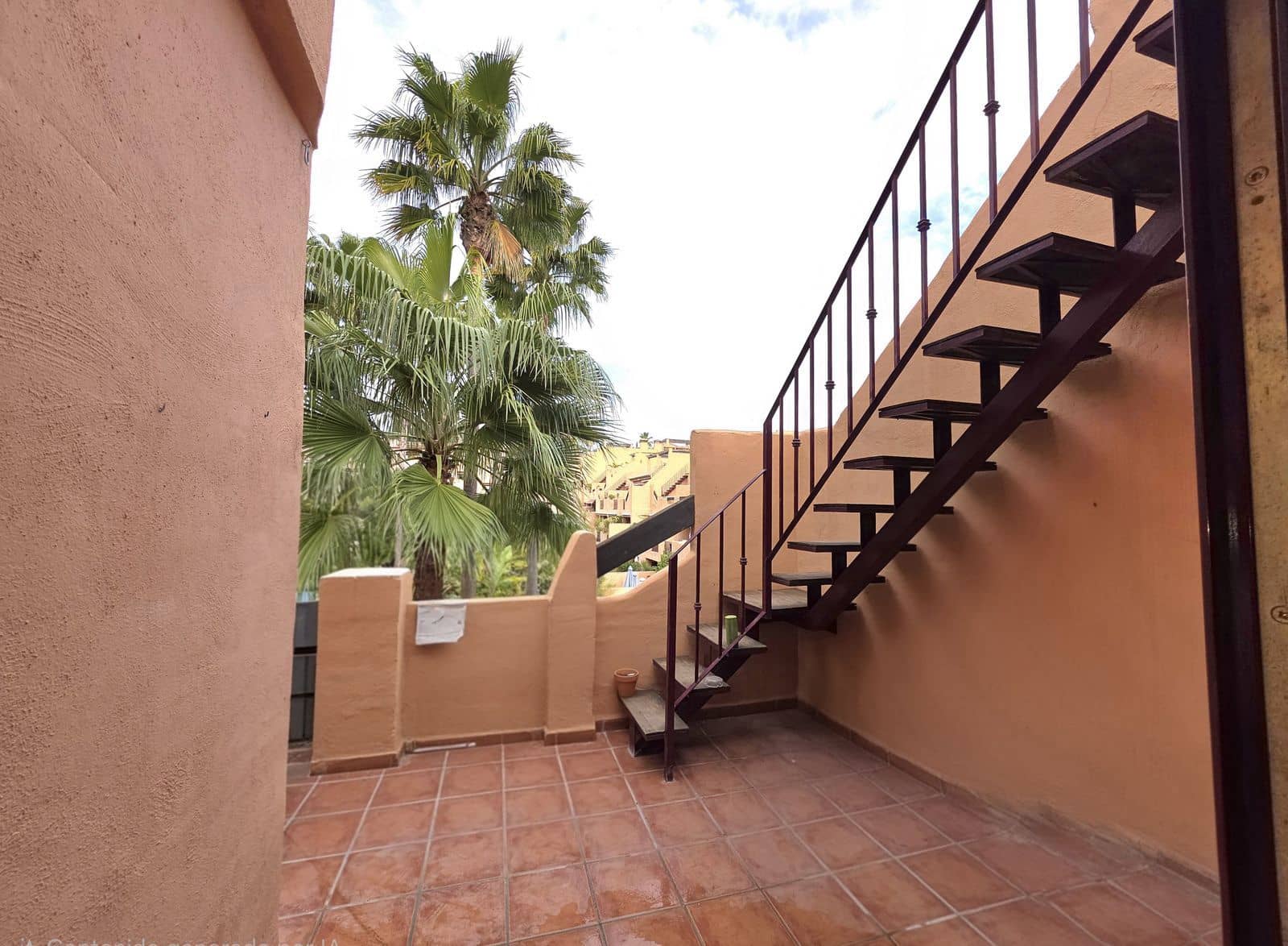 2 soverom Penthouse til salgs i Benahavis - € 385 000 (Ref: 9518789)