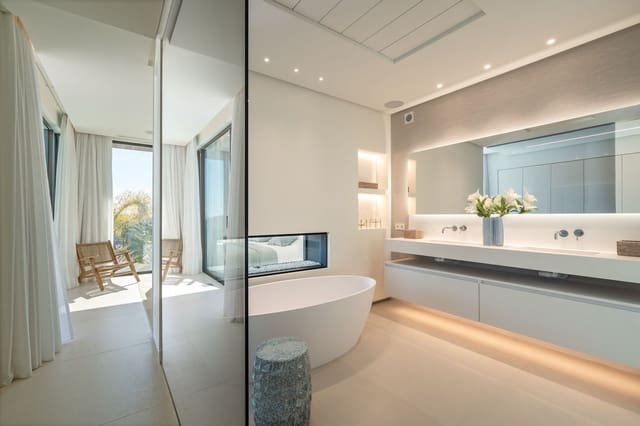 5 sovrum Villa till salu i Carib Playa, Marbella - 3 300 000 € (Ref: 9527201)