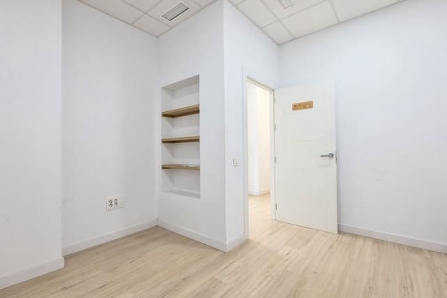 4 soveværelse Erhverv til salg i Mijas Costa, Mijas - € 590.000 (Ref: 9527208)