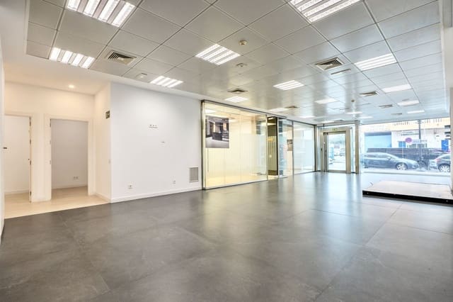 4 soveværelse Erhverv til salg i Mijas Costa, Mijas - € 590.000 (Ref: 9527208)