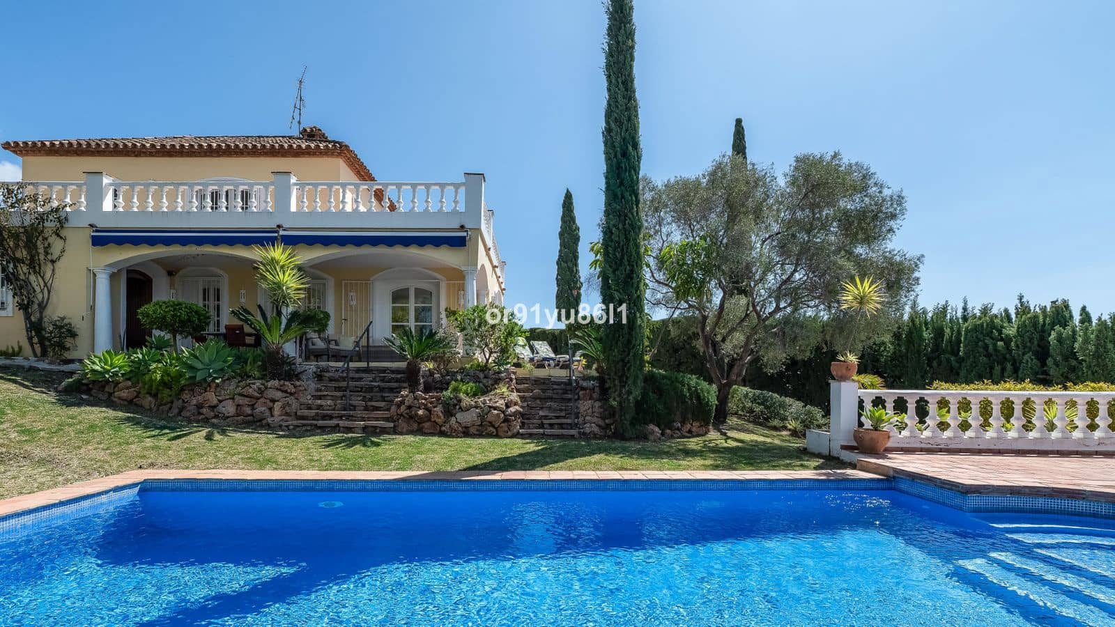 3 makuuhuone Huvila myytävänä paikassa Benahavis - 1 550 000 € (Ref: 9527209)