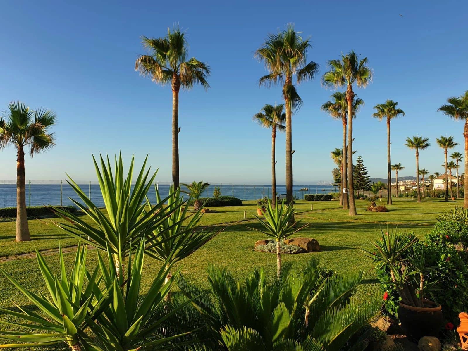 2 slaapkamer Halfvrijstaande villa te koop in Bahia de Casares - € 715.000 (Ref: 9527216)