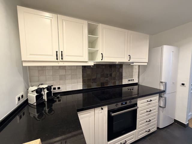 2 soveværelse Lejlighed til salg i La Quinta, Benahavís - € 560.000 (Ref: 9527217)