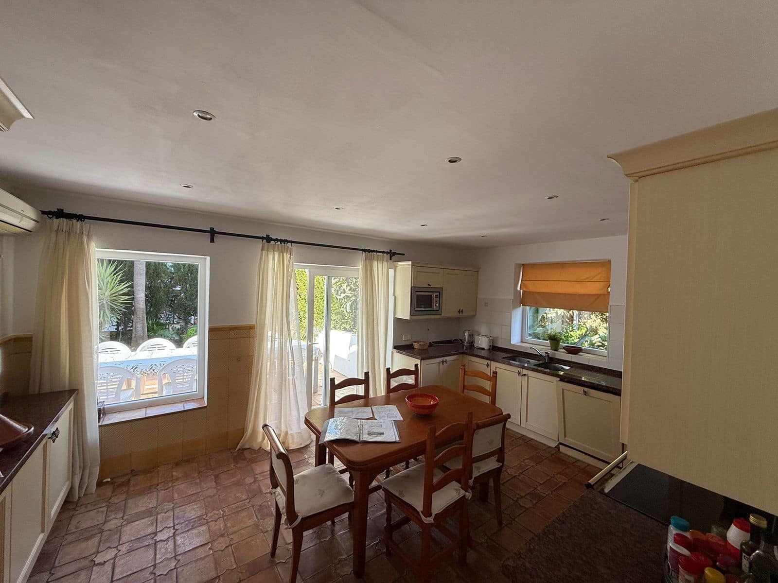 5 sypialnia Willa na sprzedaż w Marbesa - 1 290 000 € (Ref: 9527227)