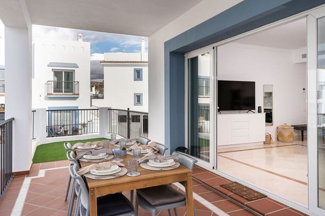 3 makuuhuone Huoneisto myytävänä paikassa El Paraiso, Estepona - 575 000 € (Ref: 9527228)