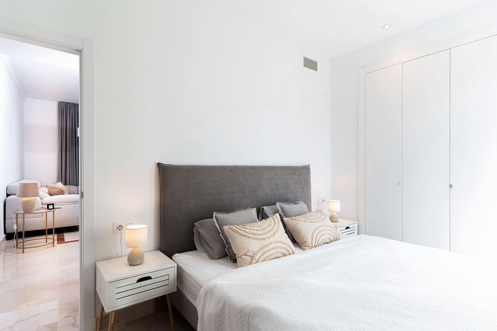 3 makuuhuone Huoneisto myytävänä paikassa El Paraiso - 575 000 € (Ref: 9527228)