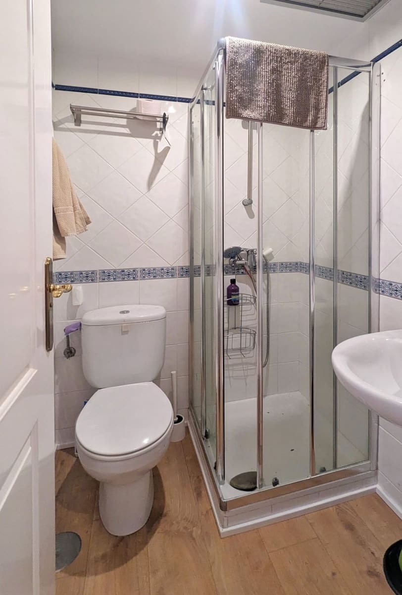 Apartamento de 2 habitaciones en Torrequebrada en venta - 350.000 € (Ref: 9527229)