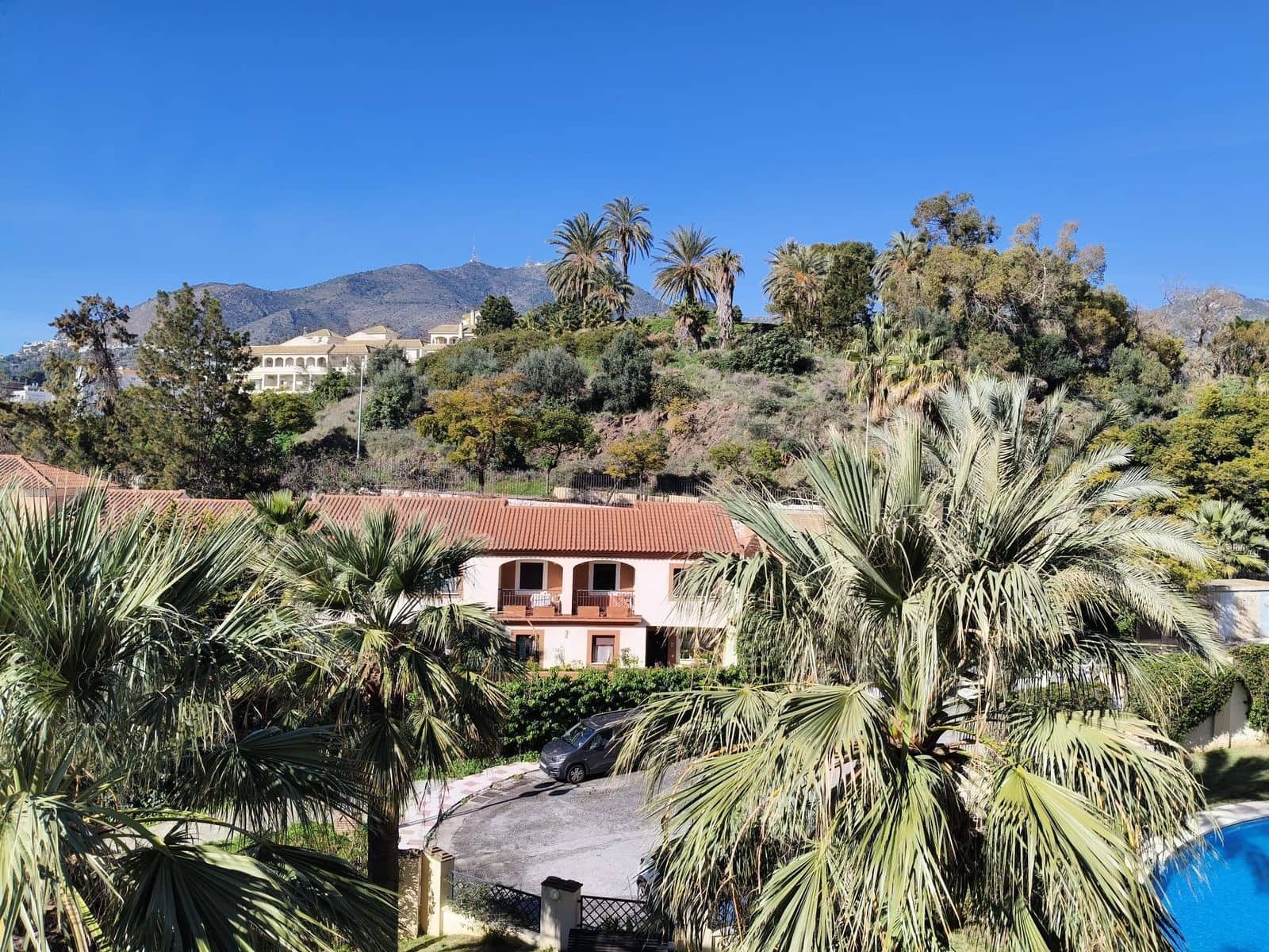 Apartamento de 2 habitaciones en Torrequebrada en venta - 350.000 € (Ref: 9527229)