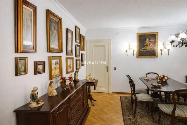 4 quarto Apartamento para venda em El Limonar, Málaga cidade - 669 000 € (Ref: 9527231)