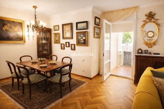 4 quarto Apartamento para venda em El Limonar, Málaga cidade - 669 000 € (Ref: 9527231)