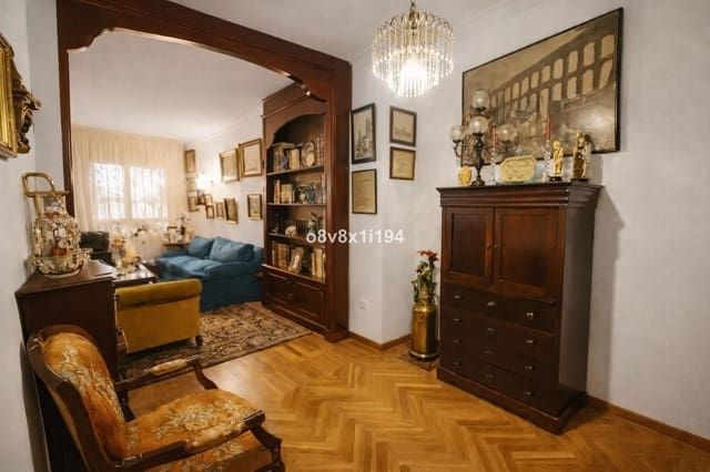 4 quarto Apartamento para venda em El Limonar, Málaga cidade - 669 000 € (Ref: 9527231)