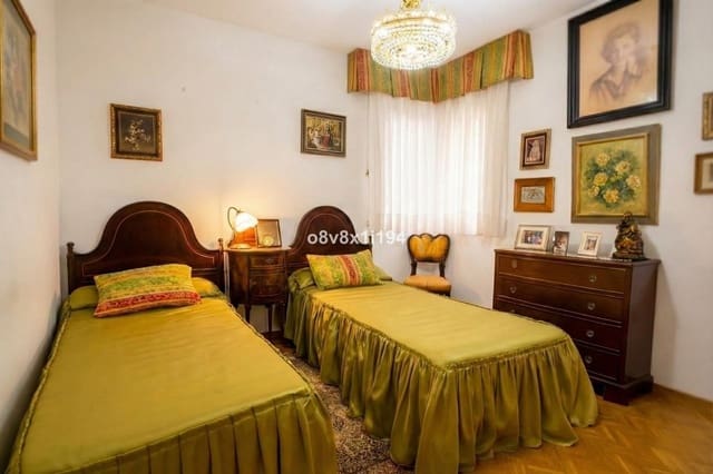 4 quarto Apartamento para venda em El Limonar, Málaga cidade - 669 000 € (Ref: 9527231)