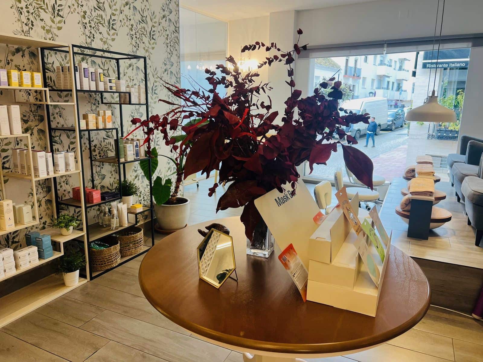 4 chambre Entreprise à vendre à Estepona - 330 000 € (Ref: 9527237)