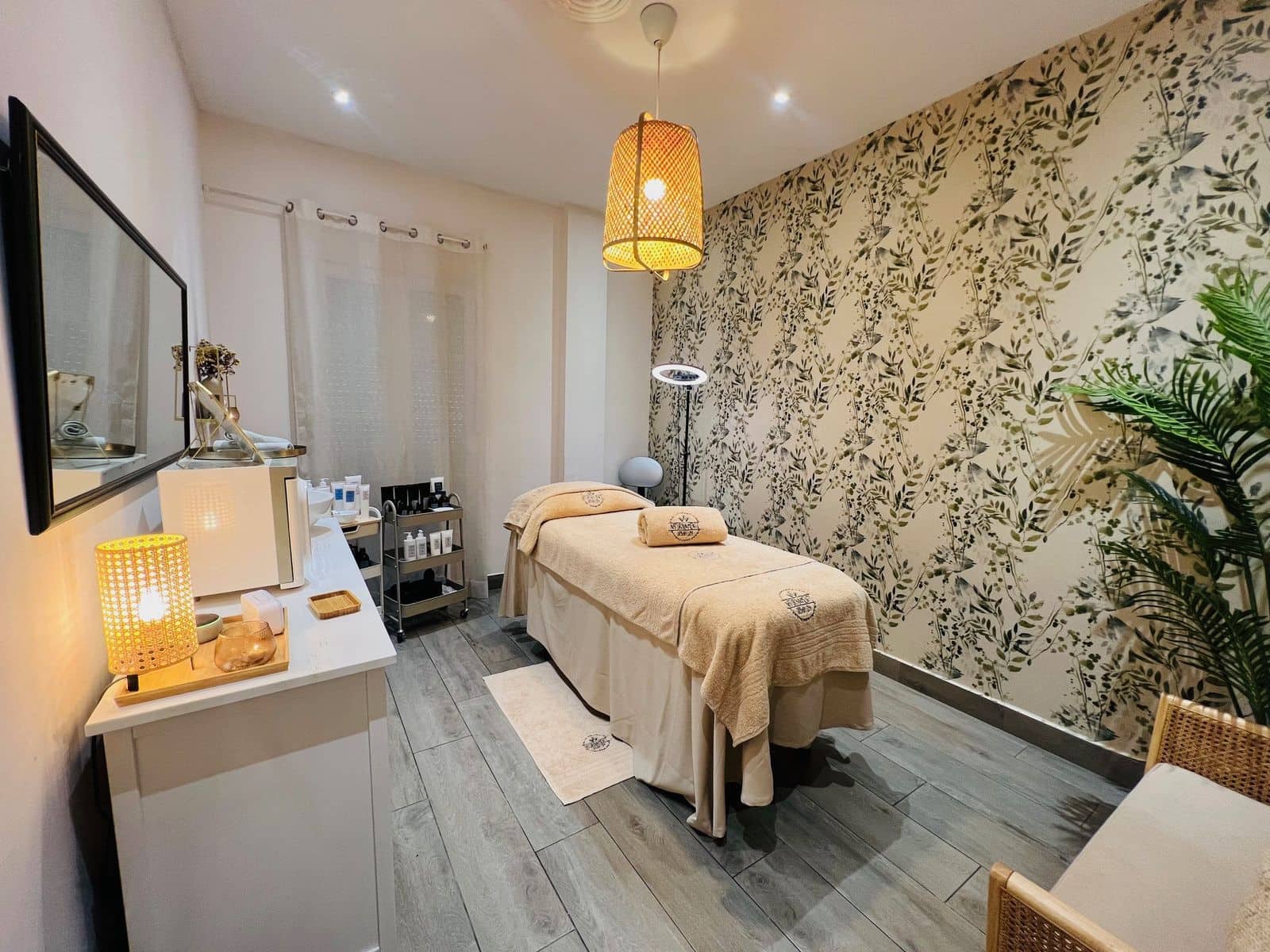 4 chambre Entreprise à vendre à Estepona - 330 000 € (Ref: 9527237)