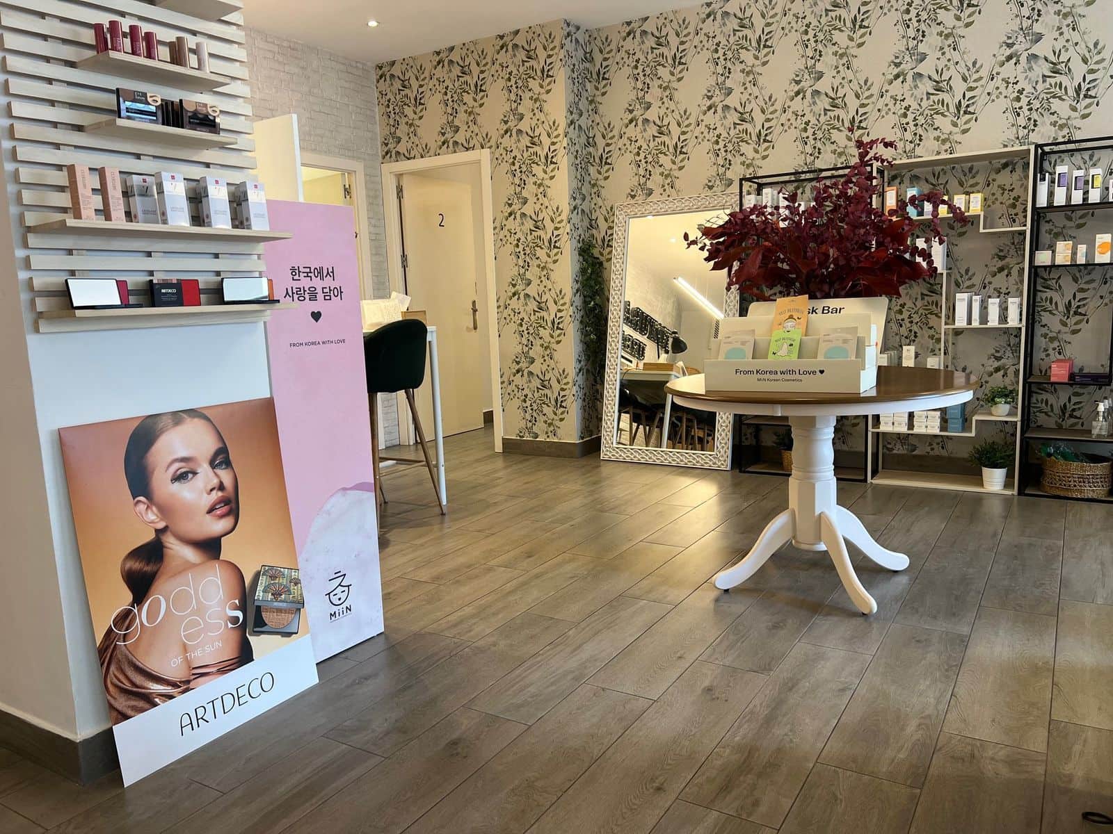 4 chambre Entreprise à vendre à Estepona - 330 000 € (Ref: 9527237)