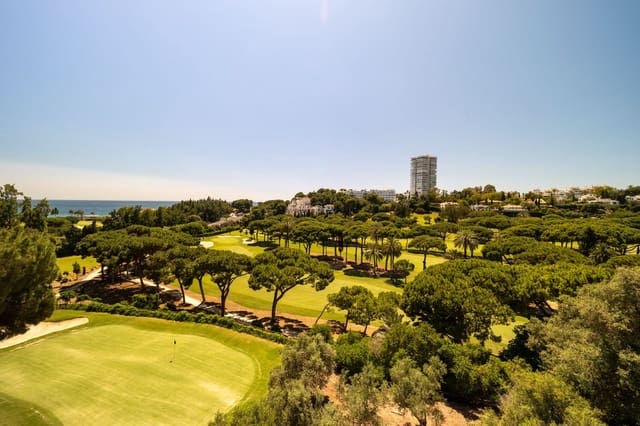 3 soveværelse Lejlighed til salg i Río Real, Marbella - € 699.000 (Ref: 9527242)