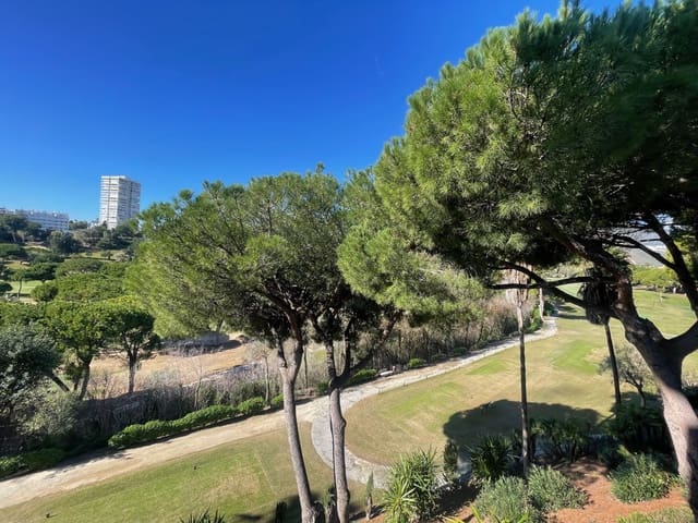 3 soveværelse Lejlighed til salg i Río Real, Marbella - € 699.000 (Ref: 9527242)