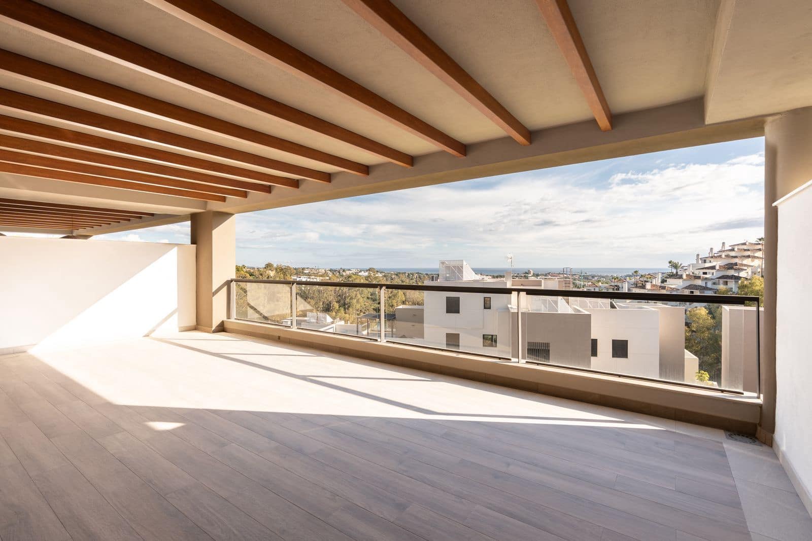 2 soverom Leilighet til salgs i Nueva Andalucia - € 675 000 (Ref: 9527245)