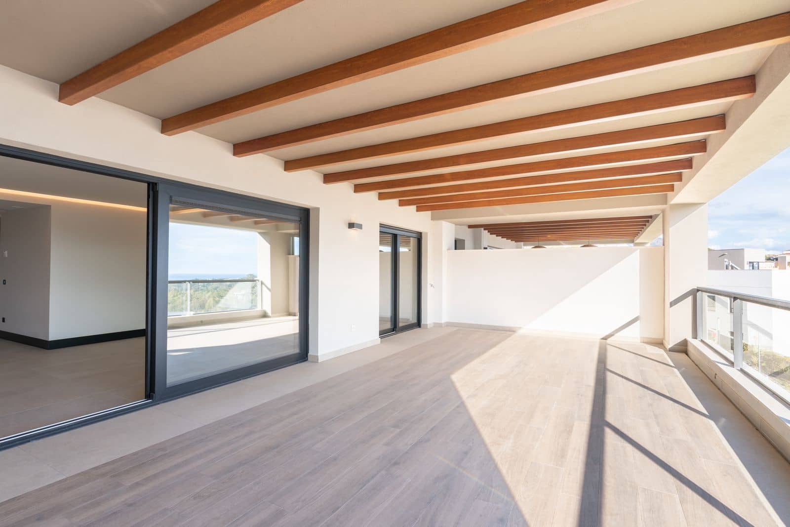 2 soverom Leilighet til salgs i Nueva Andalucia - € 675 000 (Ref: 9527245)