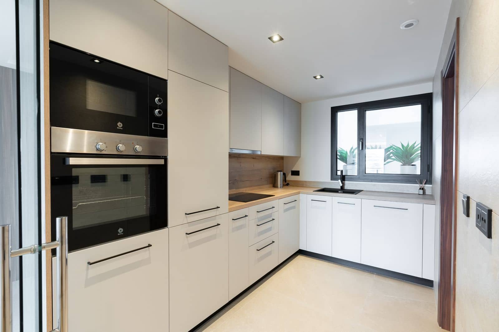 2 soverom Leilighet til salgs i Nueva Andalucia - € 675 000 (Ref: 9527245)