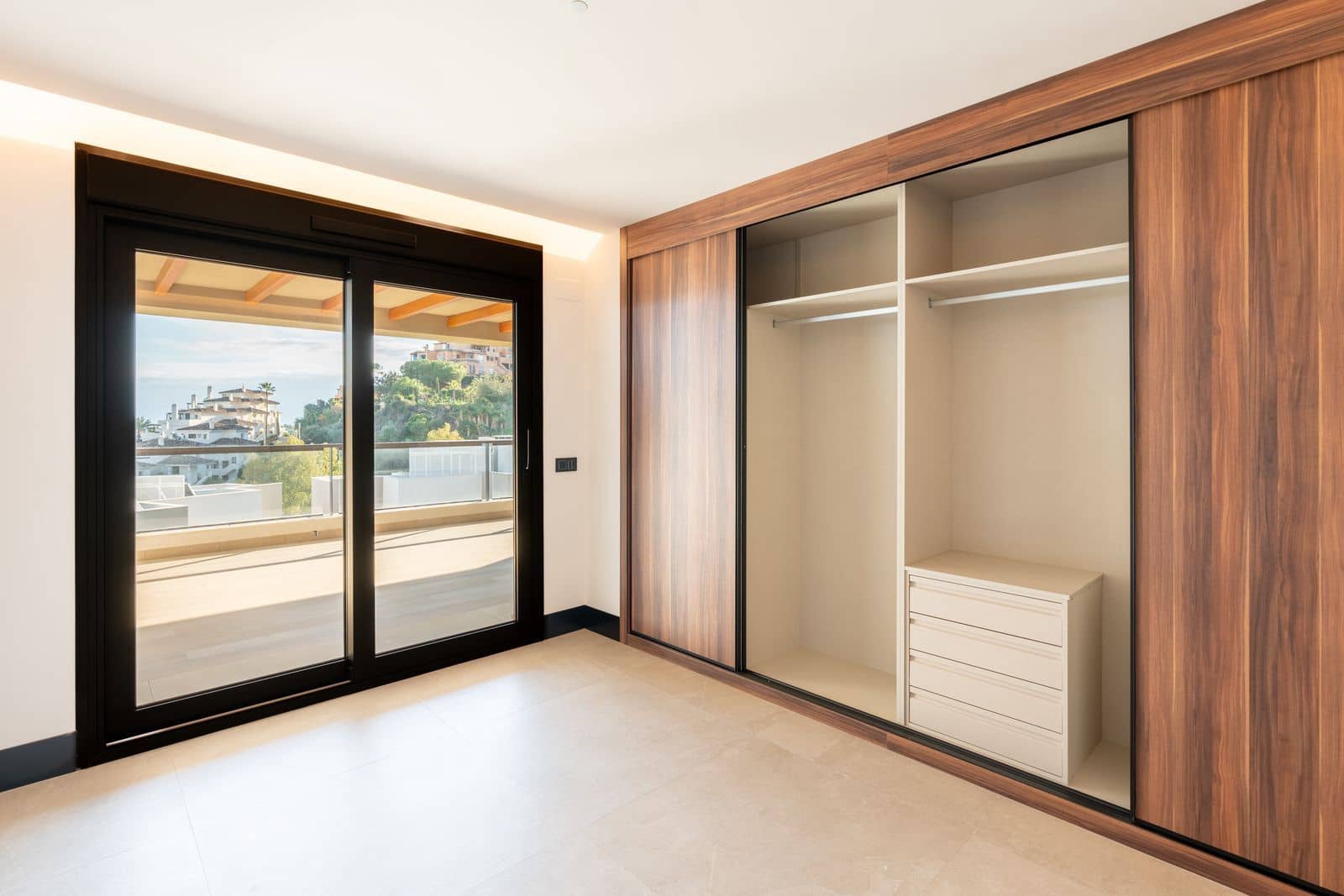 2 soverom Leilighet til salgs i Nueva Andalucia - € 675 000 (Ref: 9527245)