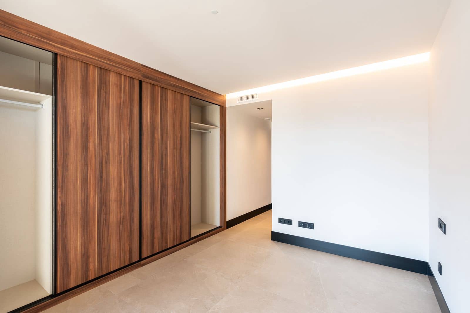 2 soverom Leilighet til salgs i Nueva Andalucia - € 675 000 (Ref: 9527245)